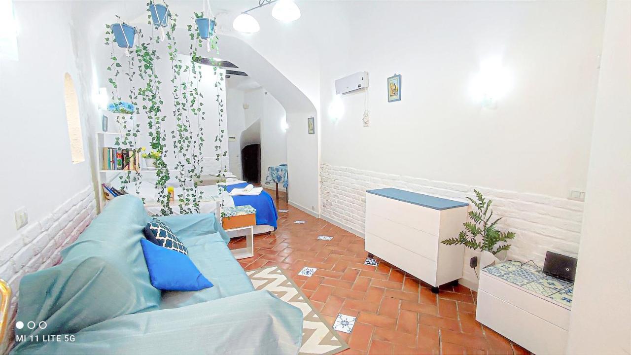 Loft Monteoliveto By Napulitandream Apartment เนเปิลส์ ภายนอก รูปภาพ